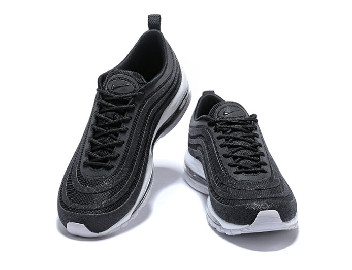 Les baskets Nike Air Max 97 sont synonymes de style emblématique et de confort absolu. Leur design ondulé distinctif.pas cher. Le moins cher. 