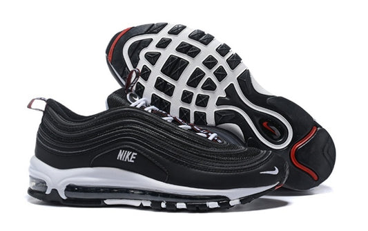 Les baskets Nike Air Max 97 sont synonymes de style emblématique et de confort absolu. Leur design ondulé distinctif.pas cher. Le moins cher.