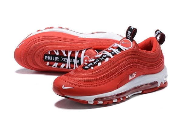 Les baskets Nike Air Max 97 sont synonymes de style emblématique et de confort absolu. Leur design ondulé distinctif.pas cher. Le moins cher. 
