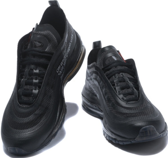 Les baskets Nike Air Max 97 sont synonymes de style emblématique et de confort absolu. Leur design ondulé distinctif.pas cher. Le moins cher. 