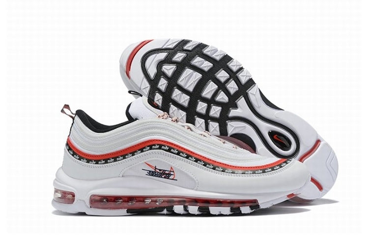 Les baskets Nike Air Max 97 sont synonymes de style emblématique et de confort absolu. Leur design ondulé distinctif.pas cher. Le moins cher. 