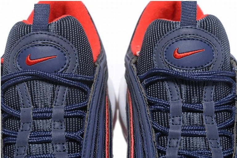 Les baskets Nike Air Max 97 sont synonymes de style emblématique et de confort absolu. Leur design ondulé distinctif.pas cher. Le moins cher. 