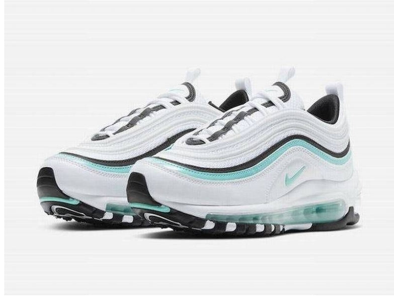 Les baskets Nike Air Max 97 sont synonymes de style emblématique et de confort absolu. Leur design ondulé distinctif.pas cher. Le moins cher. 