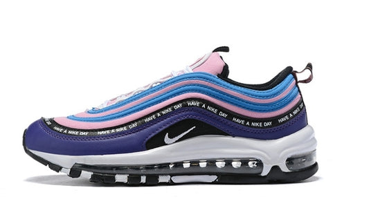 Les baskets Nike Air Max 97 sont synonymes de style emblématique et de confort absolu. Leur design ondulé distinctif.pas cher. Le moins cher. 