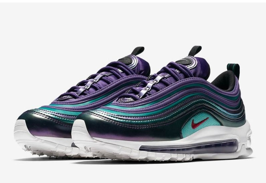 Les baskets Nike Air Max 97 sont synonymes de style emblématique et de confort absolu. Leur design ondulé distinctif.pas cher. Le moins cher. 