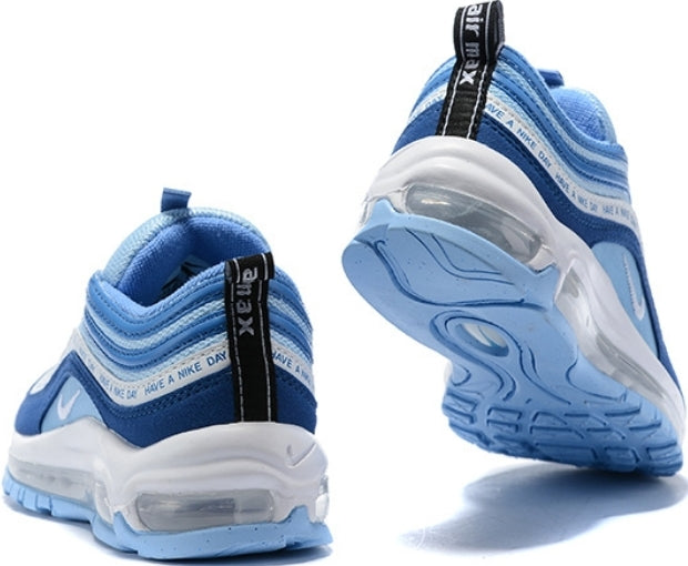 Les baskets Nike Air Max 97 sont synonymes de style emblématique et de confort absolu. Leur design ondulé distinctif.pas cher. Le moins cher. 