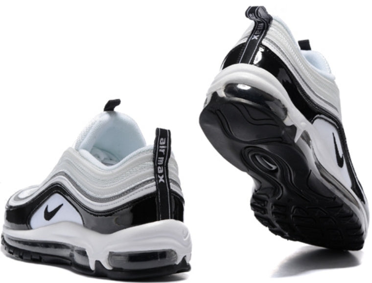 Les baskets Nike Air Max 97 sont synonymes de style emblématique et de confort absolu. Leur design ondulé distinctif.pas cher. Le moins cher. 