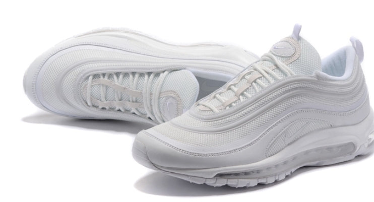 Les baskets Nike Air Max 97 sont synonymes de style emblématique et de confort absolu. Leur design ondulé distinctif.pas cher. Le moins cher. 