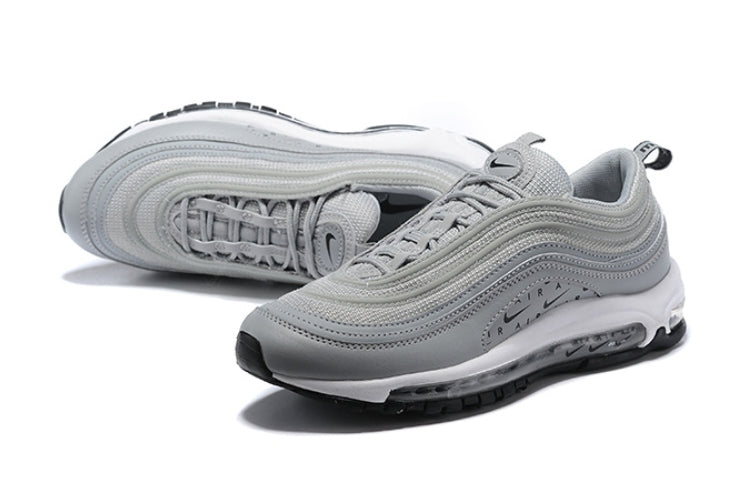Les baskets Nike Air Max 97 sont synonymes de style emblématique et de confort absolu. Leur design ondulé distinctif.pas cher. Le moins cher. 
