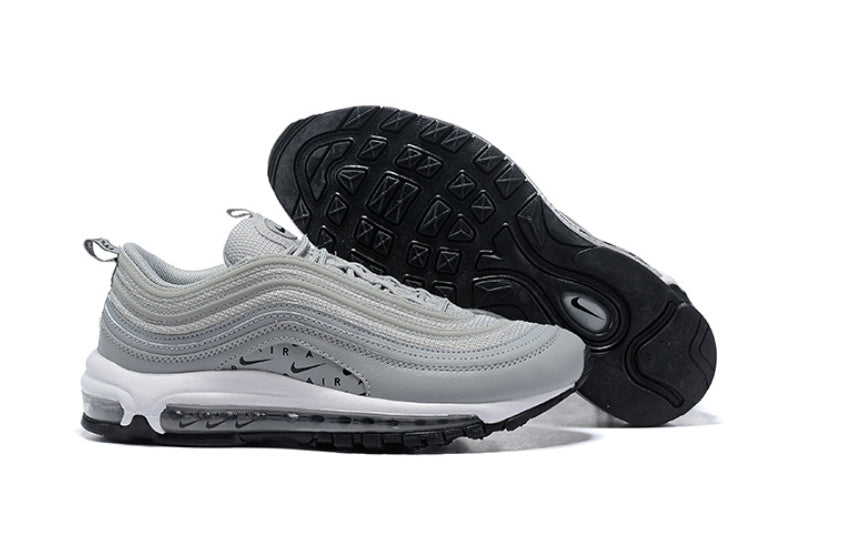 Les baskets Nike Air Max 97 sont synonymes de style emblématique et de confort absolu. Leur design ondulé distinctif.pas cher. Le moins cher. 