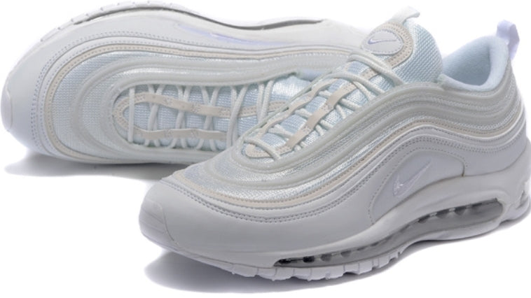 Les baskets Nike Air Max 97 sont synonymes de style emblématique et de confort absolu. Leur design ondulé distinctif.pas cher. Le moins cher. 