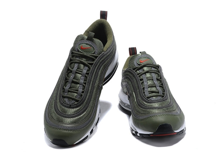 Les baskets Nike Air Max 97 sont synonymes de style emblématique et de confort absolu. Leur design ondulé distinctif.pas cher. Le moins cher. 