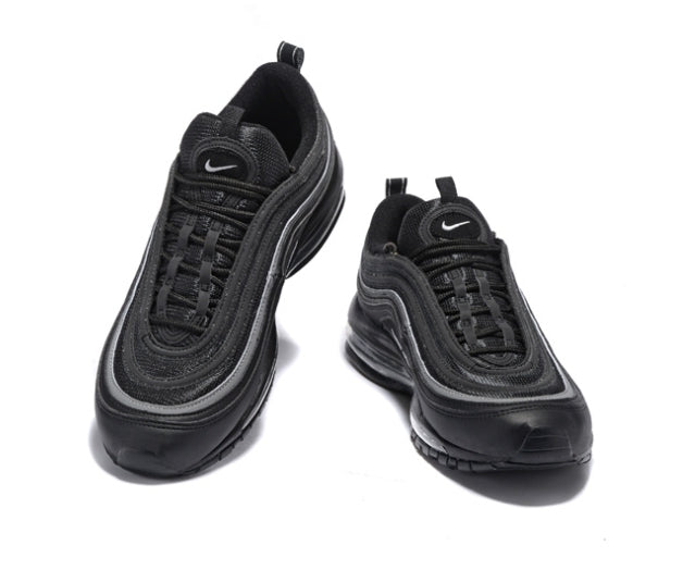 Les baskets Nike Air Max 97 sont synonymes de style emblématique et de confort absolu. Leur design ondulé distinctif.pas cher. Le moins cher. 