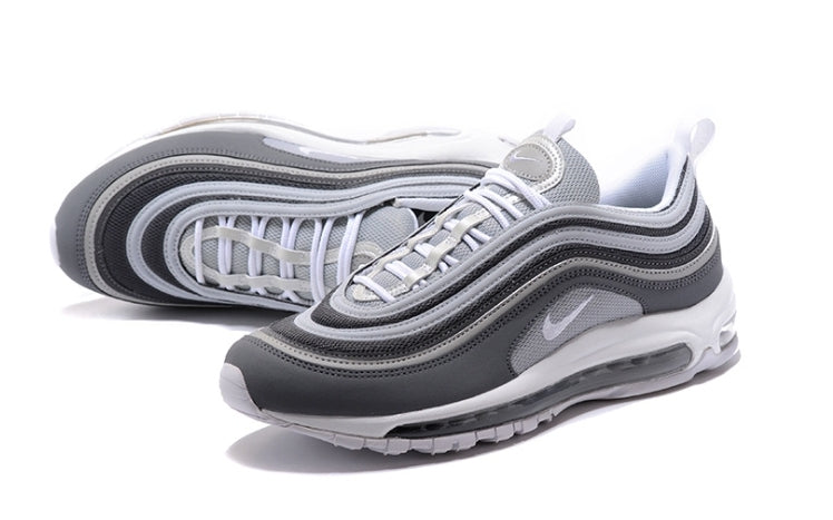 Les baskets Nike Air Max 97 sont synonymes de style emblématique et de confort absolu. Leur design ondulé distinctif.pas cher. Le moins cher. 