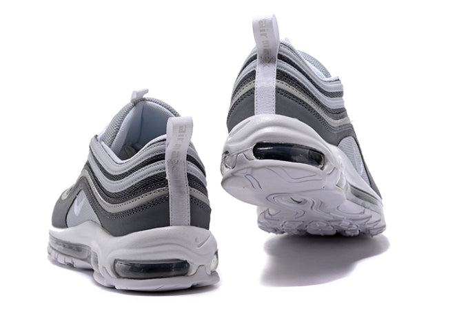 Les baskets Nike Air Max 97 sont synonymes de style emblématique et de confort absolu. Leur design ondulé distinctif.pas cher. Le moins cher. 