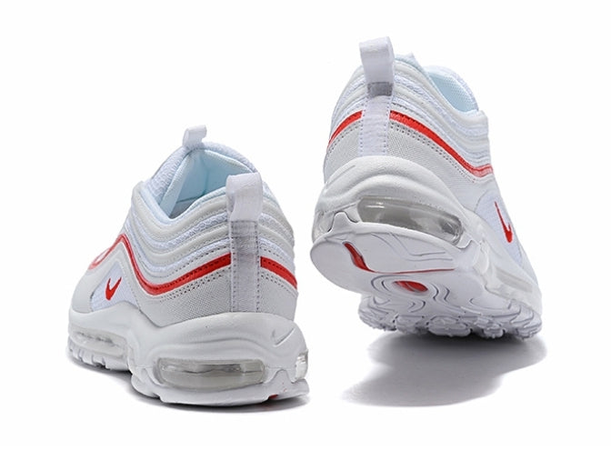 Les baskets Nike Air Max 97 sont synonymes de style emblématique et de confort absolu. Leur design ondulé distinctif.pas cher. Le moins cher. 