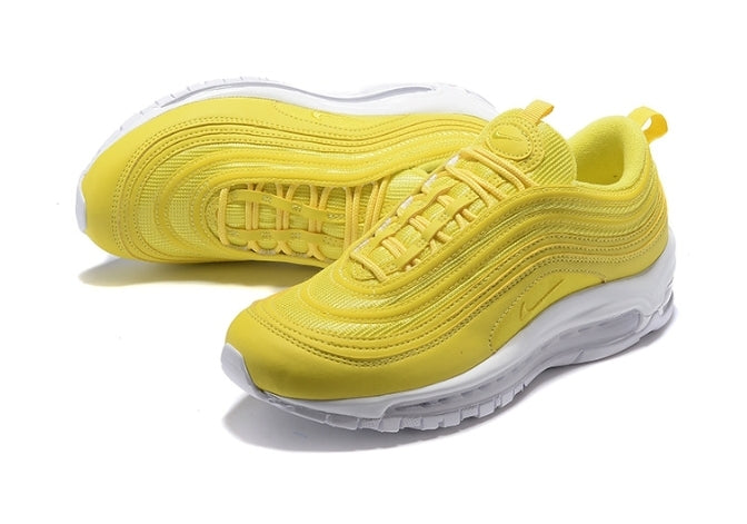 Les baskets Nike Air Max 97 sont synonymes de style emblématique et de confort absolu. Leur design ondulé distinctif.pas cher. Le moins cher. 