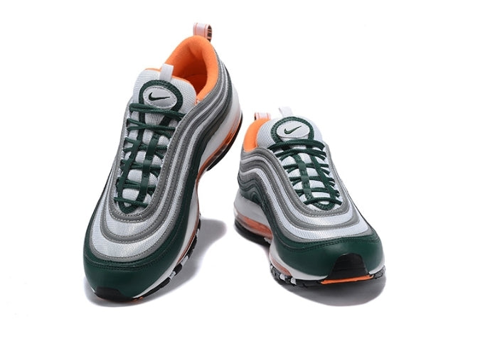 Les baskets Nike Air Max 97 sont synonymes de style emblématique et de confort absolu. Leur design ondulé distinctif.pas cher. Le moins cher. 