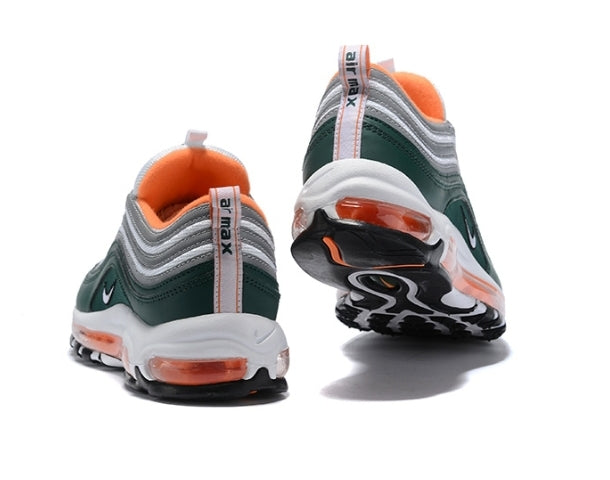 Les baskets Nike Air Max 97 sont synonymes de style emblématique et de confort absolu. Leur design ondulé distinctif.pas cher. Le moins cher. 