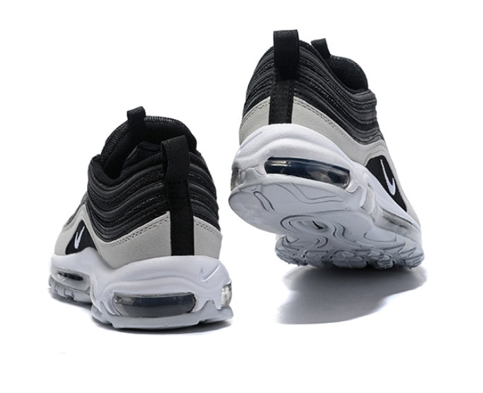 Les baskets Nike Air Max 97 sont synonymes de style emblématique et de confort absolu. Leur design ondulé distinctif.pas cher. Le moins cher. 
