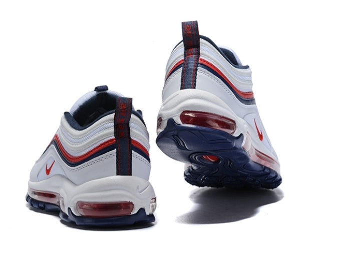 Les baskets Nike Air Max 97 sont synonymes de style emblématique et de confort absolu. Leur design ondulé distinctif.pas cher. Le moins cher. 