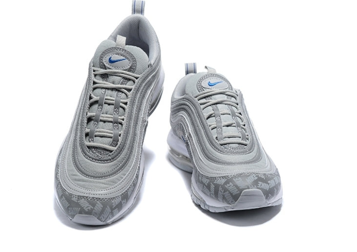 Les baskets Nike Air Max 97 sont synonymes de style emblématique et de confort absolu. Leur design ondulé distinctif.pas cher. Le moins cher. 