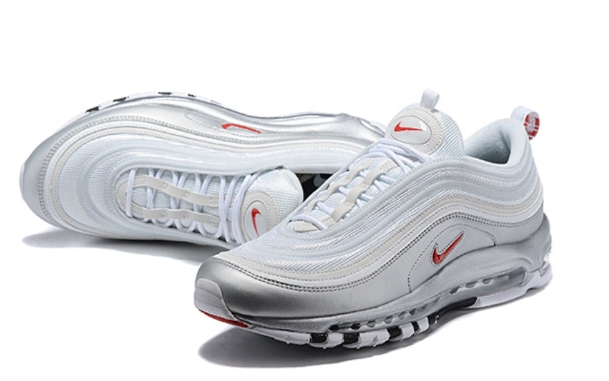Les baskets Nike Air Max 97 sont synonymes de style emblématique et de confort absolu. Leur design ondulé distinctif.pas cher. Le moins cher. 