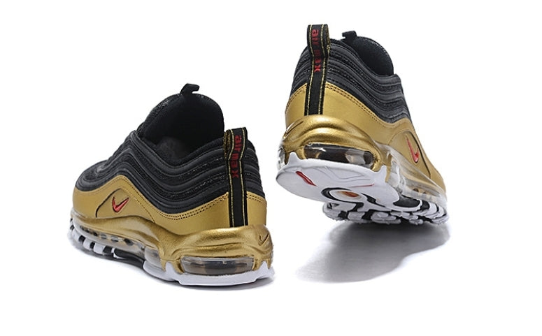 Les baskets Nike Air Max 97 sont synonymes de style emblématique et de confort absolu. Leur design ondulé distinctif.pas cher. Le moins cher. 