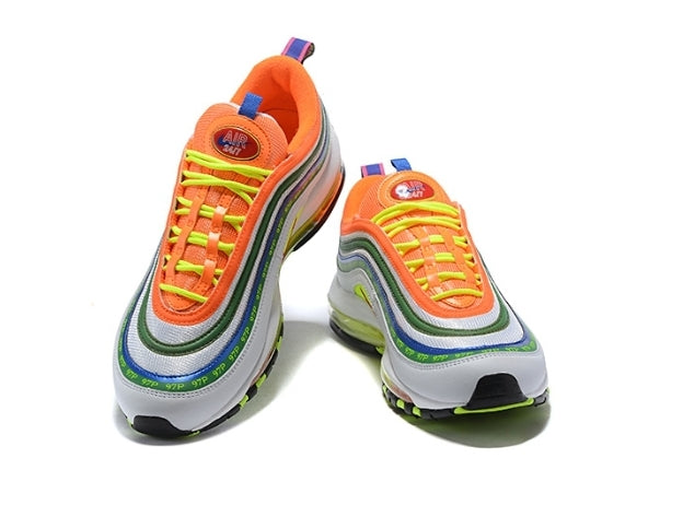 Les baskets Nike Air Max 97 sont synonymes de style emblématique et de confort absolu. Leur design ondulé distinctif.pas cher. Le moins cher. 