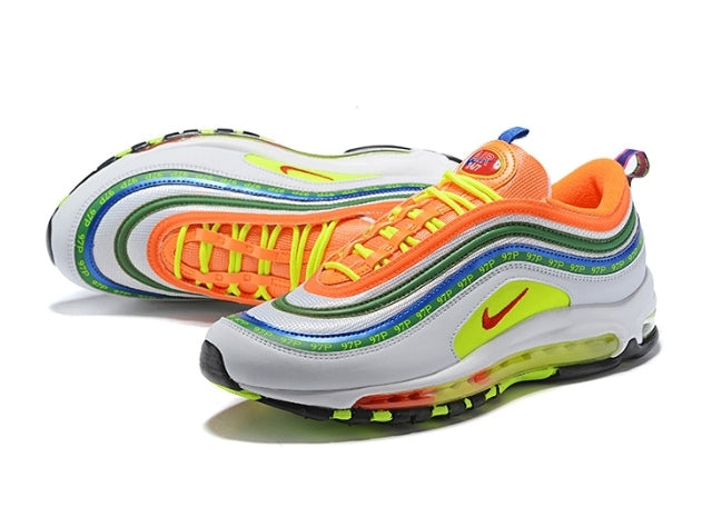 Les baskets Nike Air Max 97 sont synonymes de style emblématique et de confort absolu. Leur design ondulé distinctif.pas cher. Le moins cher. 