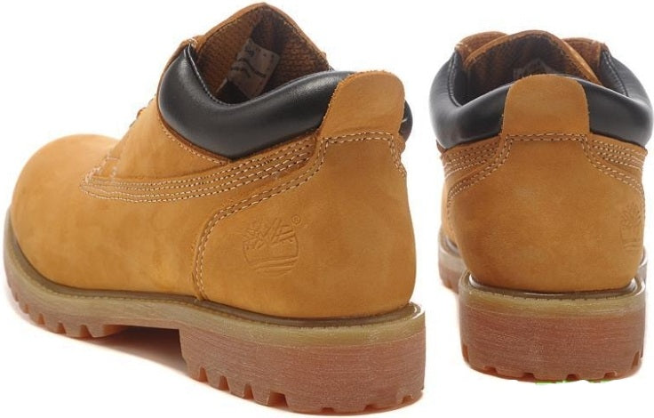 Les baskets Botte Timberland   intemporel et robustesse.  design qualité supérieure les rendent indispensables  aventuriers.pas cher. Le moins cher.