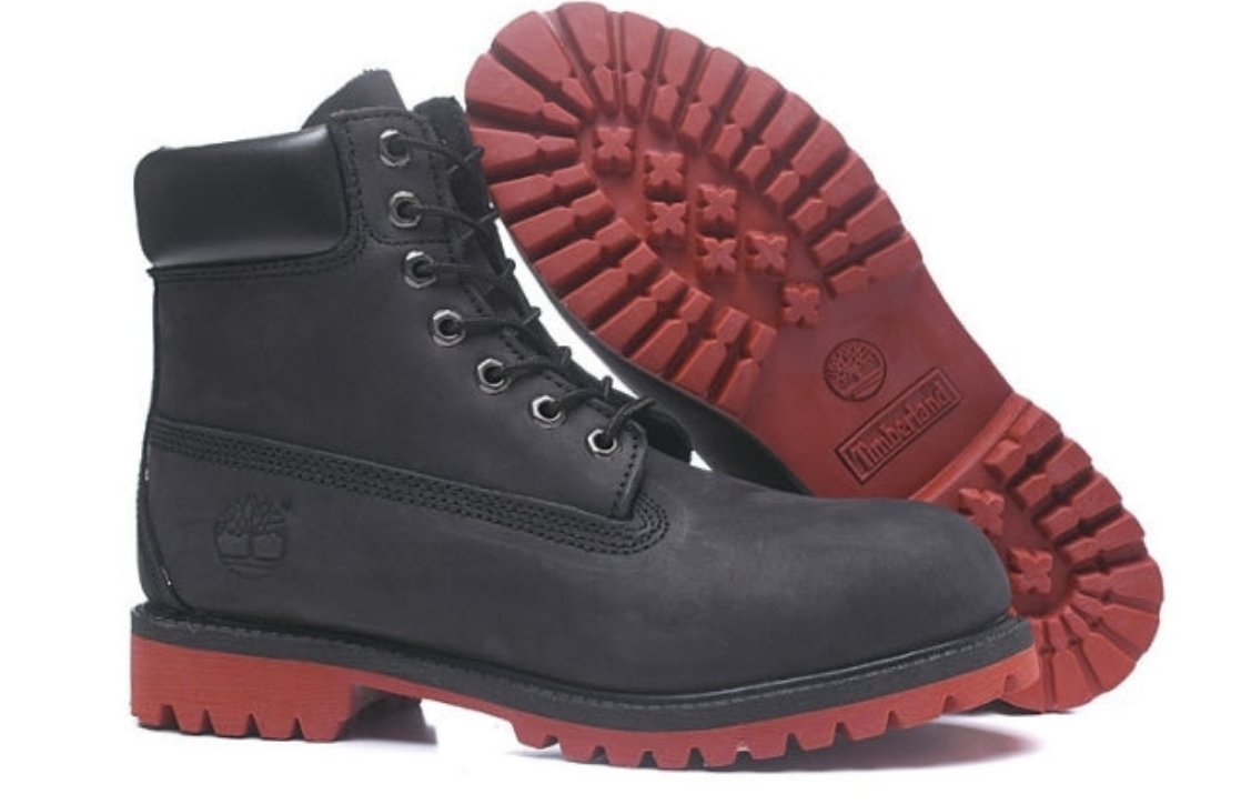 Les baskets Botte Timberland   intemporel et robustesse.  design qualité supérieure les rendent indispensables  aventuriers.pas cher. Le moins cher.