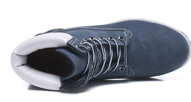 Les baskets Botte Timberland   intemporel et robustesse.  design qualité supérieure les rendent indispensables  aventuriers.pas cher. Le moins cher.