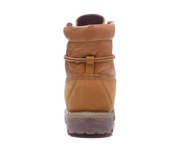 Les baskets Botte Timberland   intemporel et robustesse.  design qualité supérieure les rendent indispensables  aventuriers.pas cher. Le moins cher.