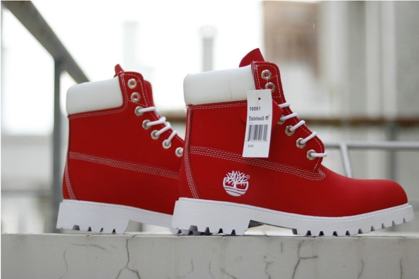 Les baskets Botte Timberland   intemporel et robustesse.  design qualité supérieure les rendent indispensables  aventuriers.pas cher. Le moins cher.