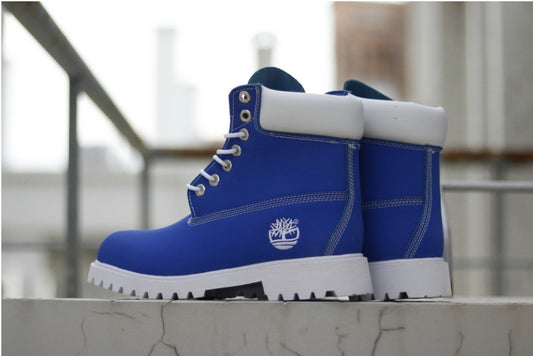 Les baskets Botte Timberland   intemporel et robustesse.  design qualité supérieure les rendent indispensables  aventuriers.pas cher. Le moins cher.