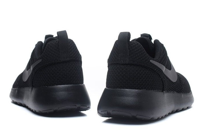 Nike Tanjun