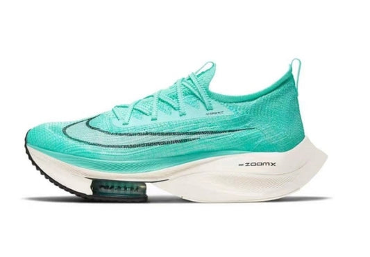 Les baskets Nike Air Zoom combinent style et performance, offrant une expérience unique. Leur design élégant. Pas cher. Le moins Cher.