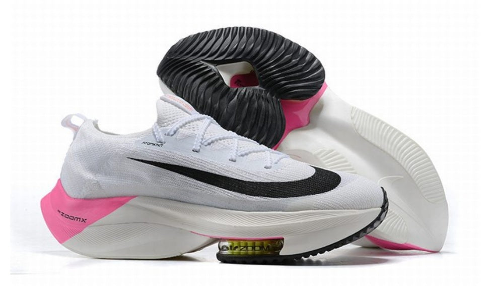 Les baskets Nike Air Zoom combinent style et performance, offrant une expérience unique. Leur design élégant. Pas cher. Le moins Cher.