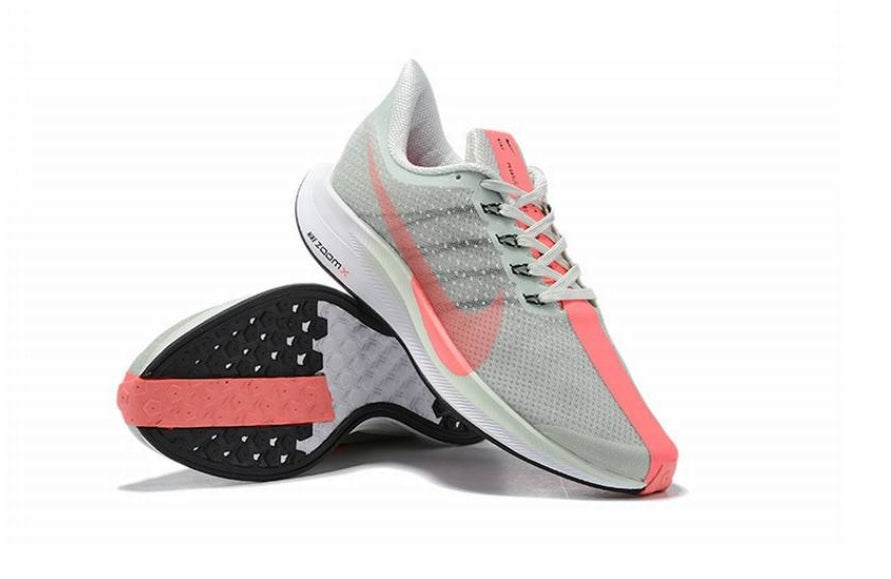 Les baskets Nike Air Zoom combinent style et performance, offrant une expérience unique. Leur design élégant. Pas cher. Le moins Cher.
