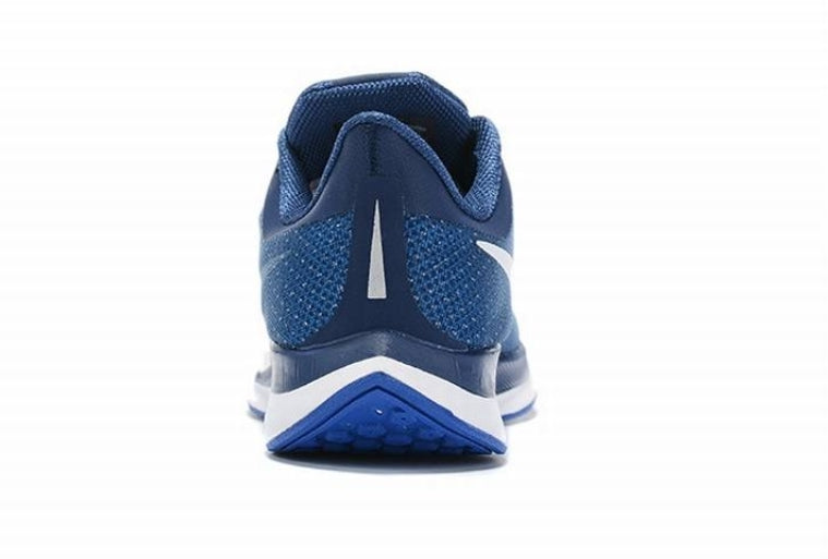 Les baskets Nike Air Zoom combinent style et performance, offrant une expérience unique. Leur design élégant. Pas cher. Le moins Cher.