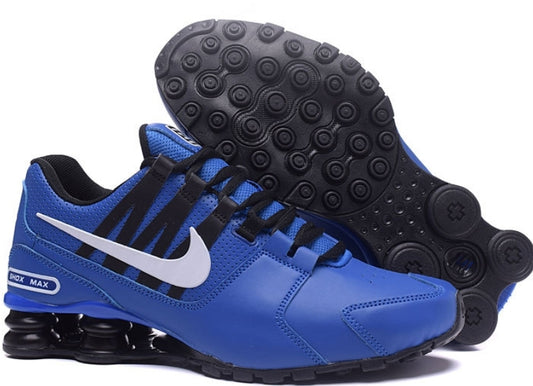 Les baskets Nike Shox PU marient style audacieux et innovation technologique. Leur design distinctif attire les passionnés de mode et de performance. 