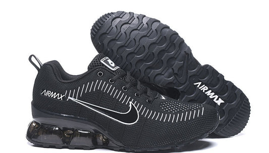 Les baskets Nike Shox PU marient style audacieux et innovation technologique. Leur design distinctif attire les passionnés de mode et de performance. 