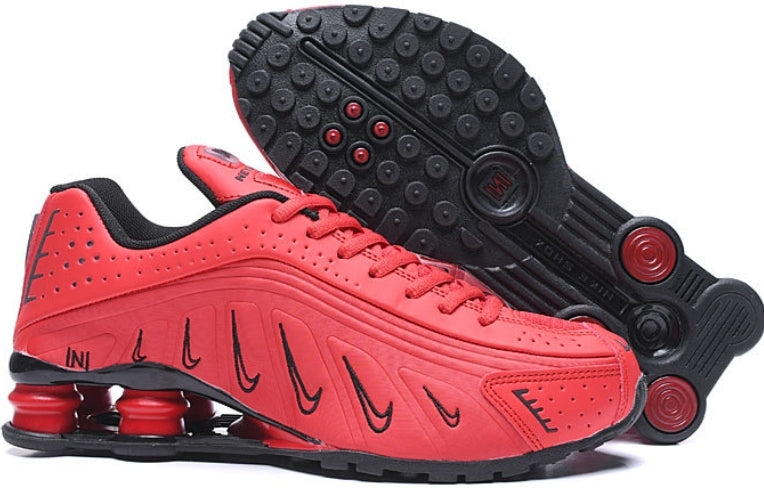 Les baskets Nike Shox R4 combinent style audacieux et innovation technologique exceptionnel et indispensable. Pas Cher. Le moins cher.