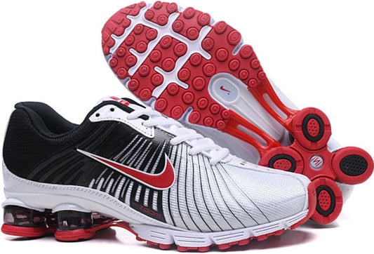 Les baskets Nike Air Shox sont réputées pour leur style emblématique et leur performance exceptionnelle.
inoubliable style.
