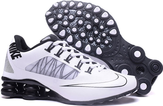 Les baskets Nike Air Shox sont réputées pour leur style emblématique et leur performance exceptionnelle.
inoubliable style.