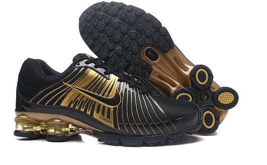 Les baskets Nike Air Shox sont réputées pour leur style emblématique et leur performance exceptionnelle.
inoubliable style.