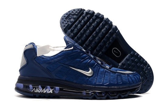 Les baskets Nike Air Shox 2020 allient style moderne et performance avancée. Leur design audacieux et innovant capte l’attention. Pas cher.le moins cher.