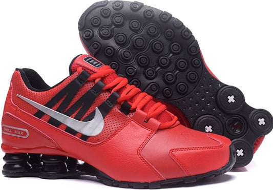 Les baskets Nike Shox PU marient style audacieux et innovation technologique. Leur design distinctif attire les passionnés de mode et de performance. 