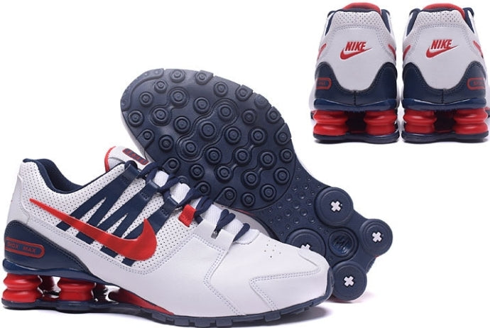 Les baskets Nike Shox PU marient style audacieux et innovation technologique. Leur design distinctif attire les passionnés de mode et de performance. 